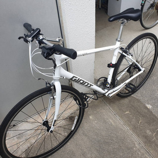 ほぼ新品ロードバイク GIANT escape R3 白 サイズMの画像