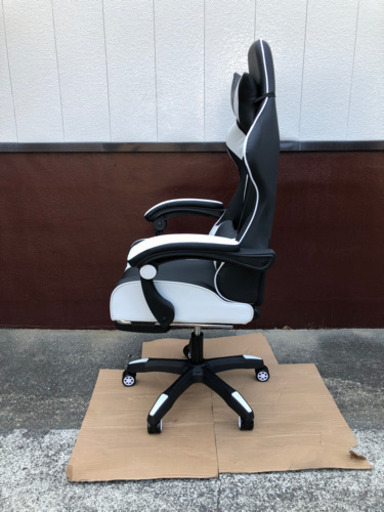 【新品】 ★快適★　オフィスチェア　段階無制限リクライニング