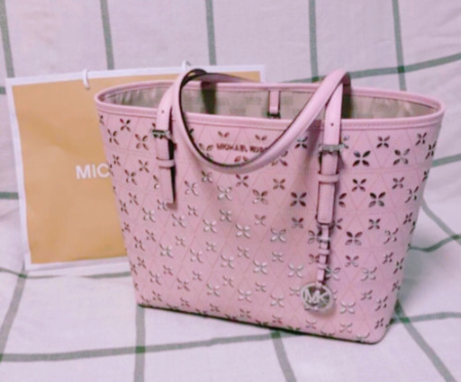 【ほぼ新品】大幅値引き‼️マイケルコーストートバッグ