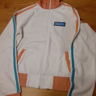 HOLLISTER　薄手ジャージ