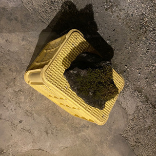 代理出品です！) 神鍋産溶岩石 庭石などにおすすめ！