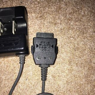 AU ガラケー充電器 HS-YFAの画像