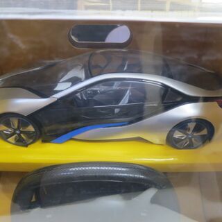 値下げ！BMW💛RASTAR💛1/14リアルハンドルラジコン💛i8の画像