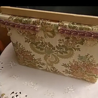 ロココ調お茶箱未使用　10kgの画像