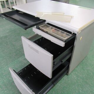 【SALE!!】　イトーキ(ITOKI)　オフィスデスク　(片袖机/右袖型)　中古販売　の画像