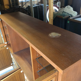 店舗向け家具・食器棚・キッチンボード・ガラスケース・大型家具の画像