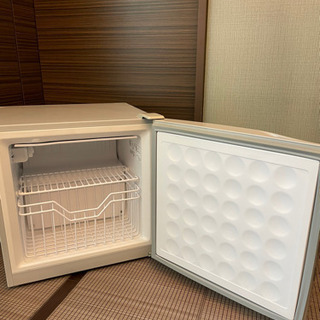 冷凍庫 Haier 2006年製の画像