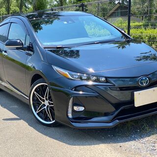 トヨタ プリウスPHV 左ハンドル PRIUS PRIME プラ...