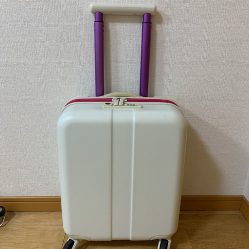 キャリーケース　キャリーバッグ　小型