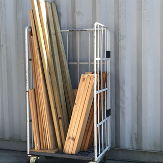 格安で！木材まとめて◇2×4◇2×6◇パイン集成材◇材木◇ツーバ...
