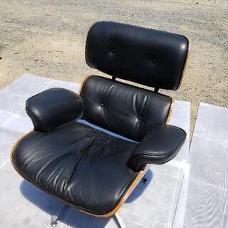 社長椅子とオットマンのセットの画像