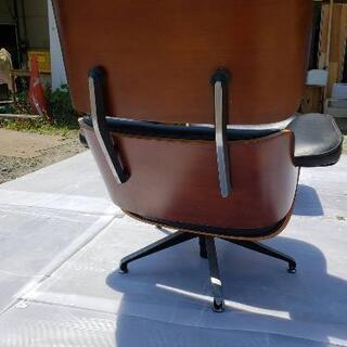 社長椅子とオットマンのセットの画像