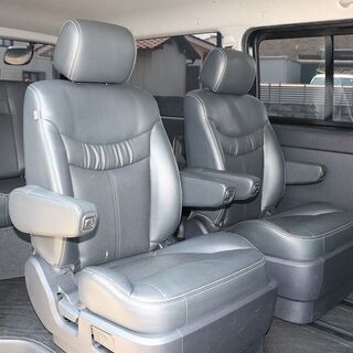 希少！　ハイエース　3列シート仕様　乗用５ナンバー登録　新品ナビ・バックカメラ　クリアランスソナー　ディーゼルターボ　社外テール　社外AW　スーパーGLベース　ステルス製の画像
