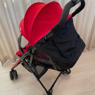 コンビベビーカー　combi F2 Plus