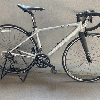 Giant ロードバイク グレー/ホワイト GIANT(ジャイアント)・Panasonic(パナソニック)の2022/2023年モデルの
