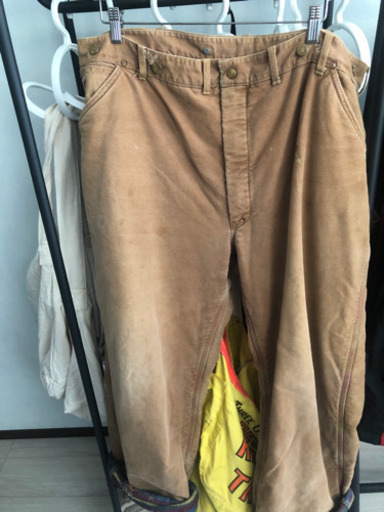 カーハートダックパンツ