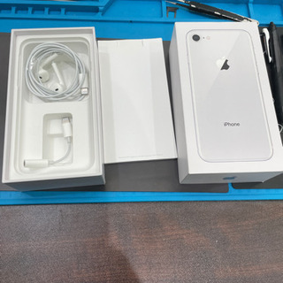 【売却済み】iPhone8 64GB シルバーSIMフリー端末【バッテリー新品】の画像