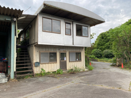 海上コンテナ組み合わせ事務所