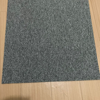 グレー タイルカーペット