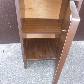 昭和レトロ　キルティングレザー系扉　電話台　インテリア等にも最適！　アンティーク棚の画像