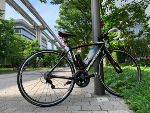 メリダ　ロードバイク　スタンド付き