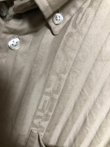 美品　『 supreme 』シャツ