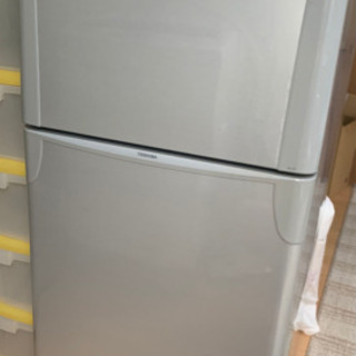 TOSHIBA 2ドア　冷蔵庫