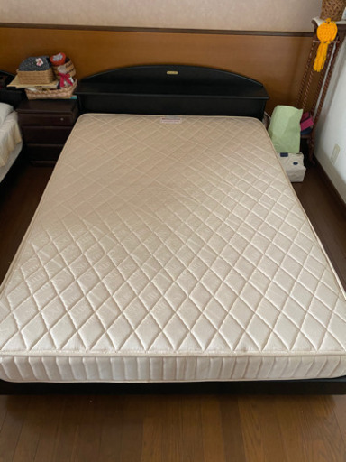 シモンズベッド　取りに来れる方