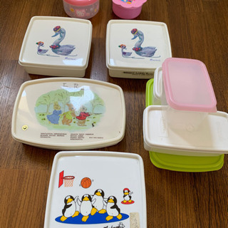 プラスチックタッパー