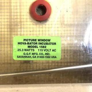 爬虫類用海外製の孵卵器の画像