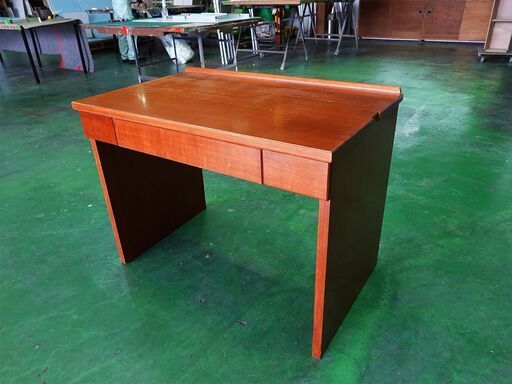 木製テーブル（4）