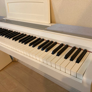 【取引中】電子ピアノ KORG SP-170S ホワイト