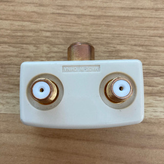  [MASPRO/マスプロ]アンテナ２分配プラグＣＳ・ＢＳ・地上デジタル放送対応[2655MHz対応]DP2SPの画像