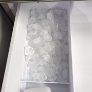 真空チルド搭載モデル！！！　状態Ａランク！！！　日立３ドア冷蔵庫（３８０リッター）　６９，９８０円（税込み）の画像