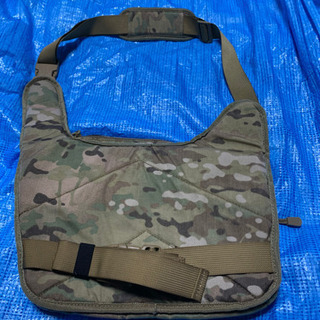 米軍放出品、ＦＯＸTACTICAL迷彩チェストバックの画像