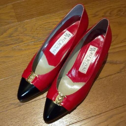 【新品】RIZ  パンプス 23cm 赤黒