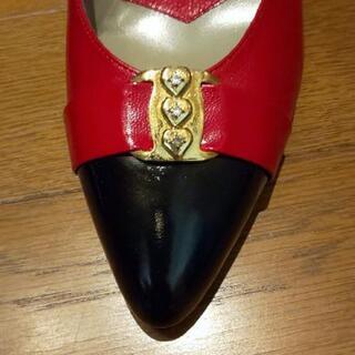 【新品】RIZ ROYAL パンプス 23cm 赤黒の画像