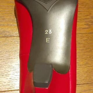 【新品】RIZ ROYAL パンプス 23cm 赤黒の画像