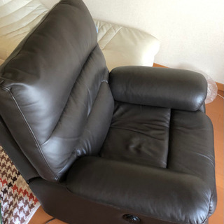 一人用　電動リクライニング　本革ソファ