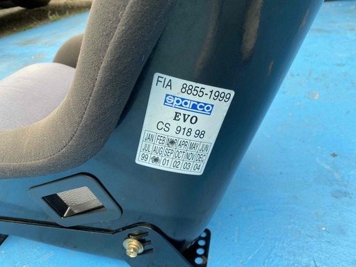 スパルコシート　sparco 　運転席