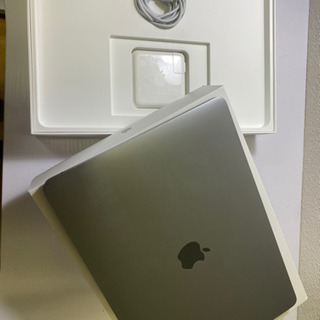 【引渡し、配送どちらも可能】MacBook pro 2017 1...