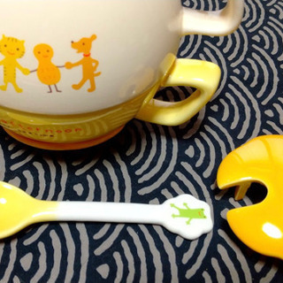 新品 ポット&カップ&ソーサー&スプーンのセットの画像