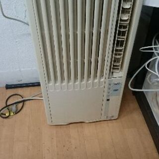 窓枠設置エアコンの画像