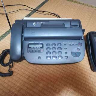 ジャンク品　差し上げます。シャープ FAX本体UX-T3CLハン...