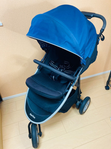 【美品/状態良好品】アップリカ　スムーヴ AB 3輪ベビーカー