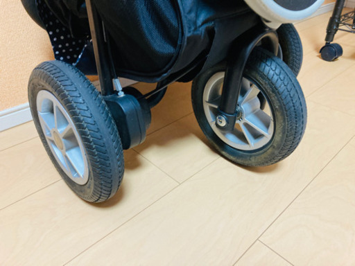 【美品/状態良好品】アップリカ　スムーヴ AB 3輪ベビーカー