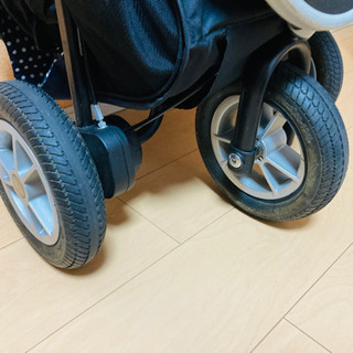 【美品/状態良好品】アップリカ　スムーヴ AB 3輪ベビーカーの画像
