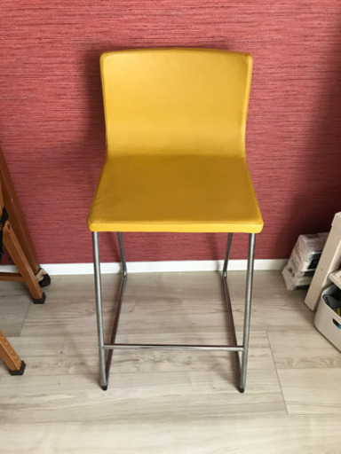 IKEA カウンター　ハイチェア　イエロー　黄色　背もたれ付き