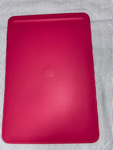 【純正】Apple iPad Pro 10.5用レザースリーブ　ピンクフクシア
