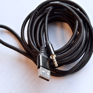 値下げ　USB  ⇄ ステレオミニジャック変換ケーブル （元箱付き）